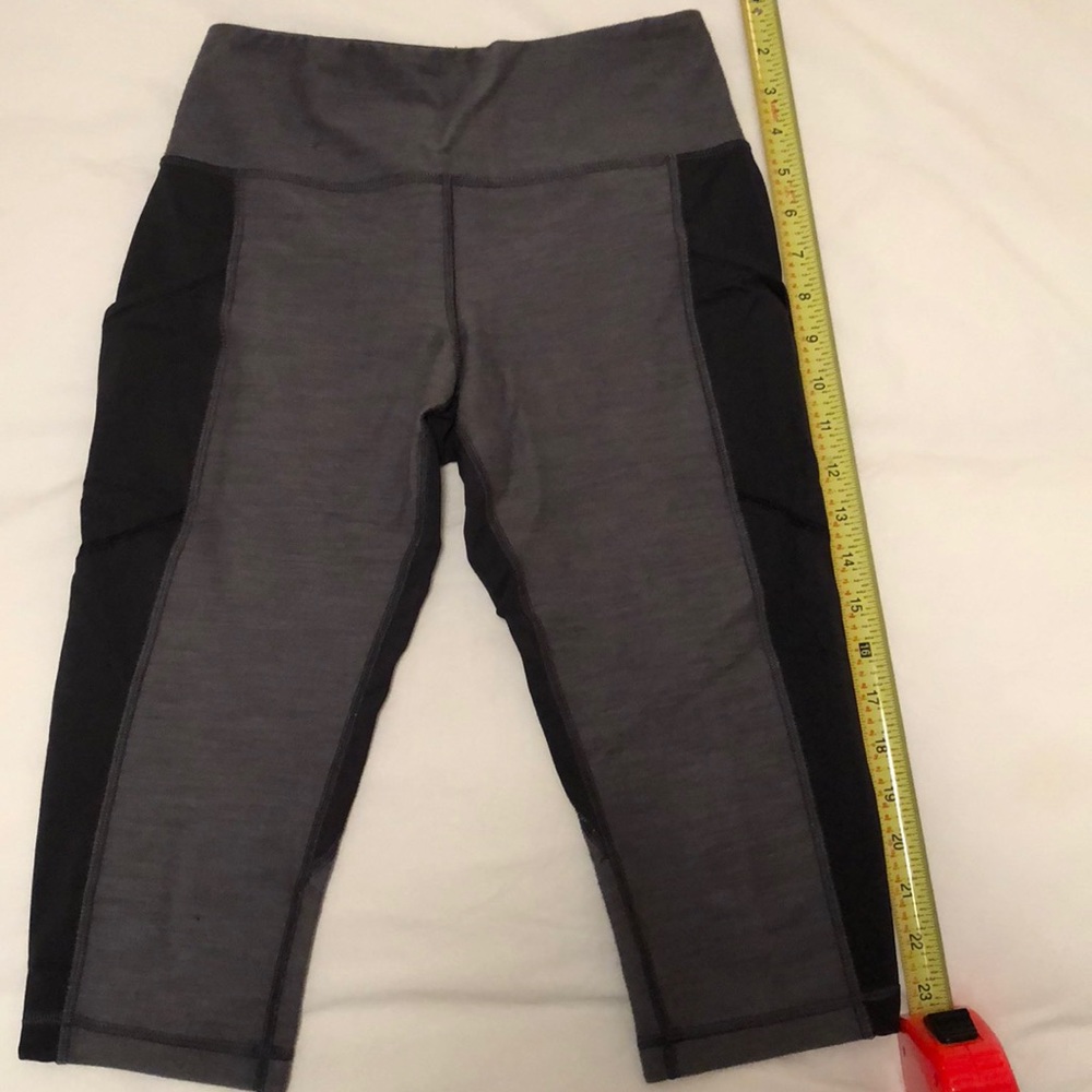 Lulu lemon Capri pants